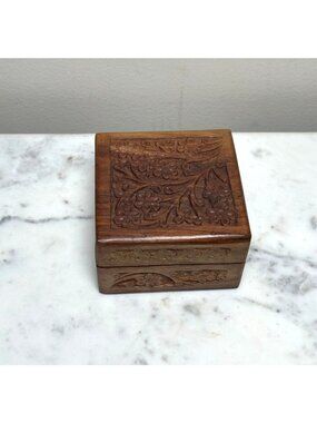 Hand Carved Wooden Keepsake Box, Floral Carved Wood Jewelry Box Vintage Style